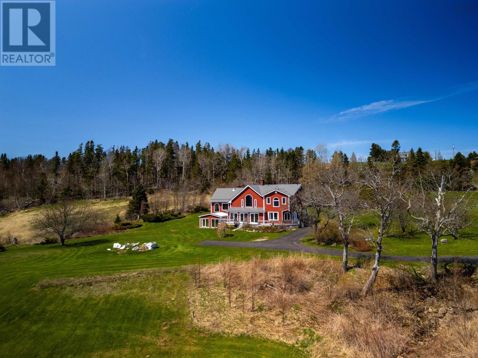 2125 Hillside Boularderie Road Hillside Boularderie Nova Scotia Canada B1Y2T5 4