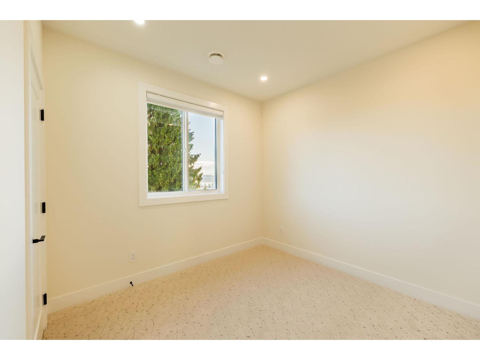 102 11313 137 Street, Surrey, British Columbia  V3R 2J2 - Photo 37 - R3151611