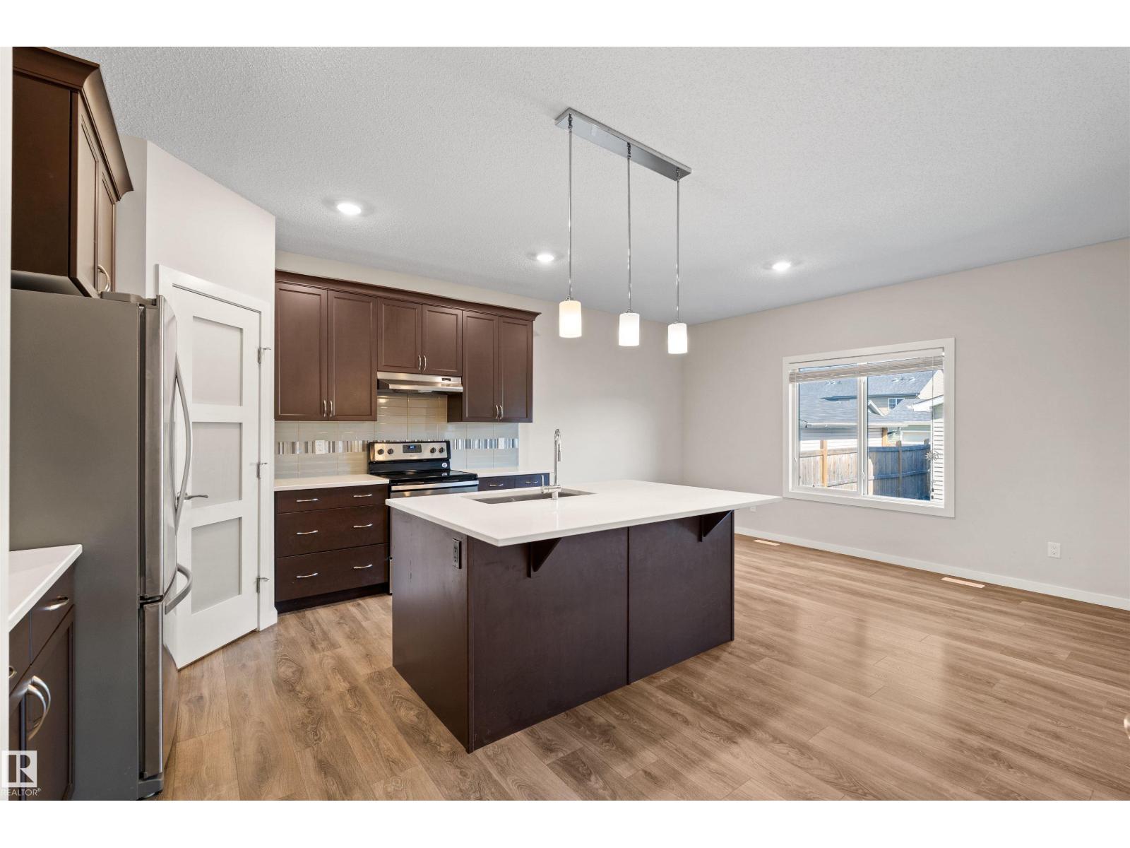 16040 11 Av Sw, Edmonton, Alberta  T6W 2H6 - Photo 8 - E4502191