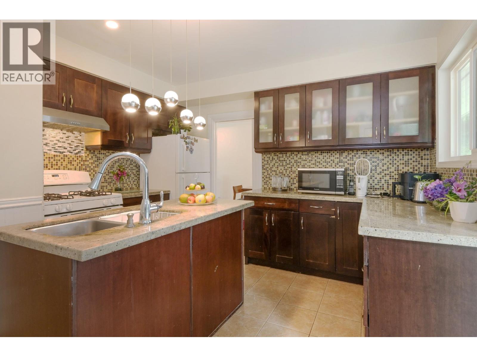 21727 Ridgeway Crescent, Maple Ridge, British Columbia  V2X 3Z6 - Photo 9 - R3151940