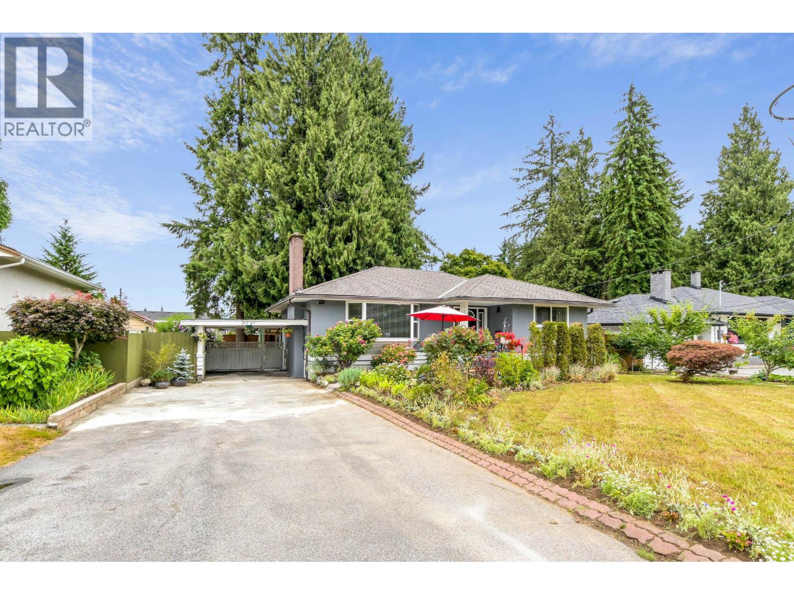 21727 Ridgeway Crescent, Maple Ridge, British Columbia  V2X 3Z6 - Photo 2 - R3151940
