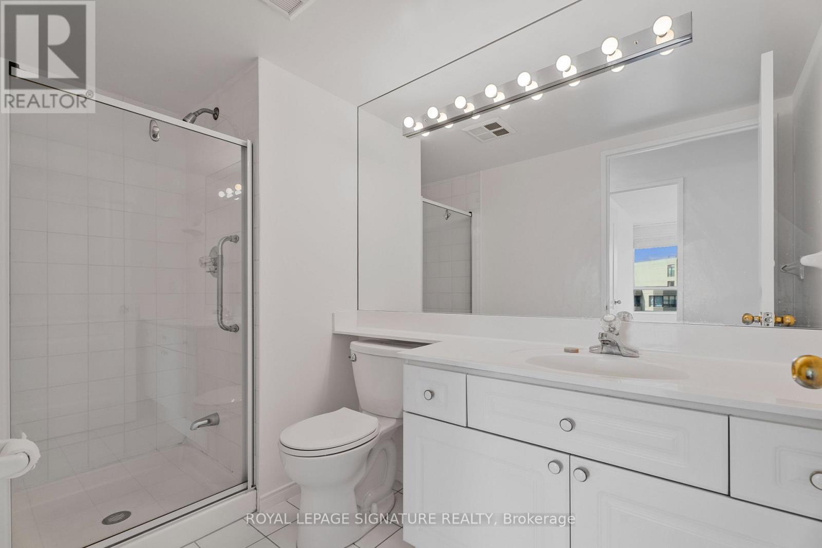 1410 - 11 Townsgate Drive, Vaughan, Ontario  L4J 8G4 - Photo 14 - N13640234