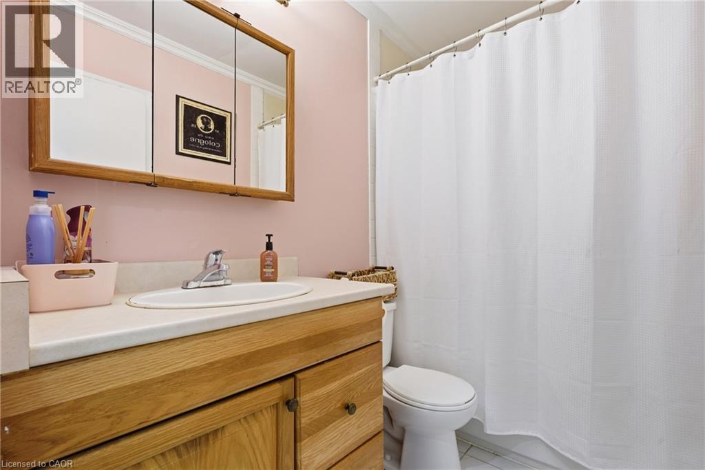 38 High Street, Waterloo, Ontario  N2L 3X8 - Photo 15 - 40853499