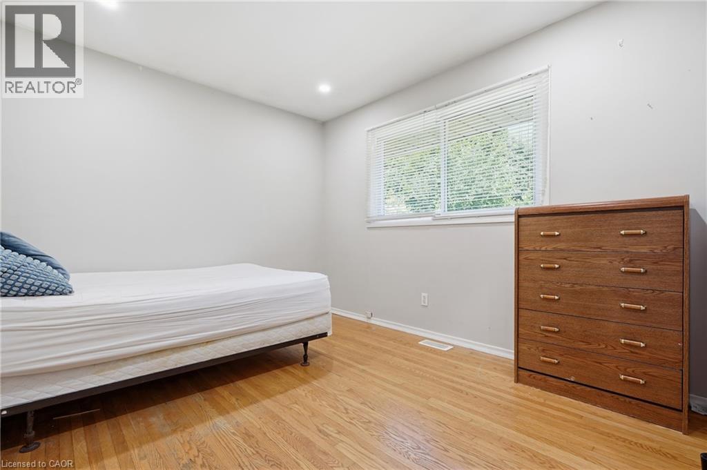 38 High Street, Waterloo, Ontario  N2L 3X8 - Photo 9 - 40853499