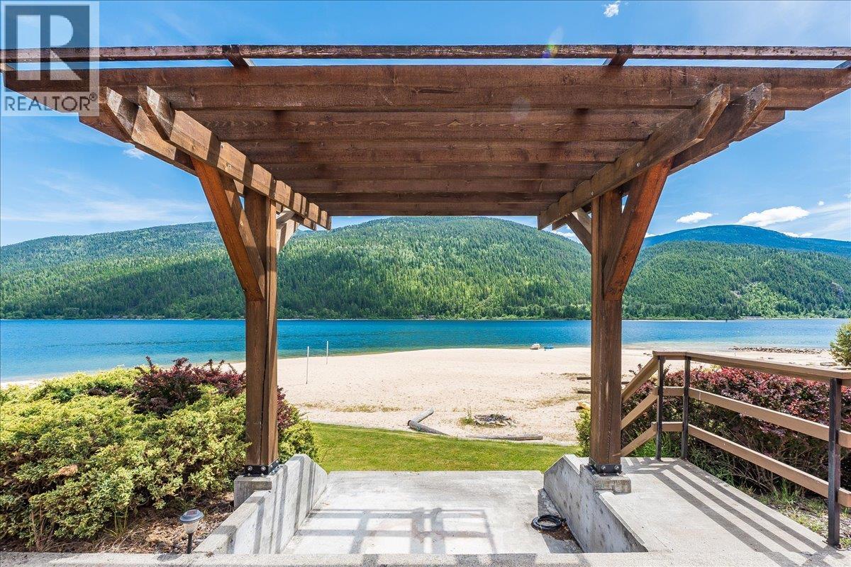 2194 3a Highway, Nelson, British Columbia  V1L 6K5 - Photo 16 - 10371813