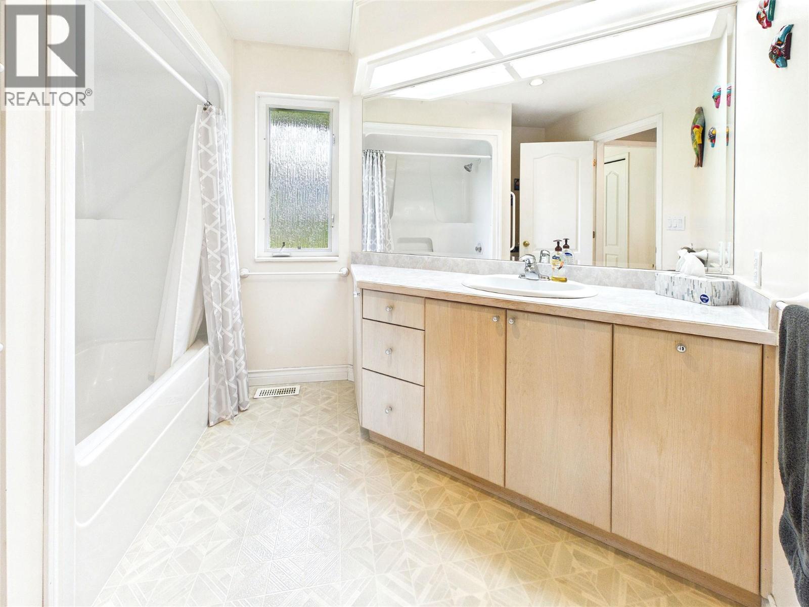 2194 3a Highway, Nelson, British Columbia  V1L 6K5 - Photo 34 - 10371813
