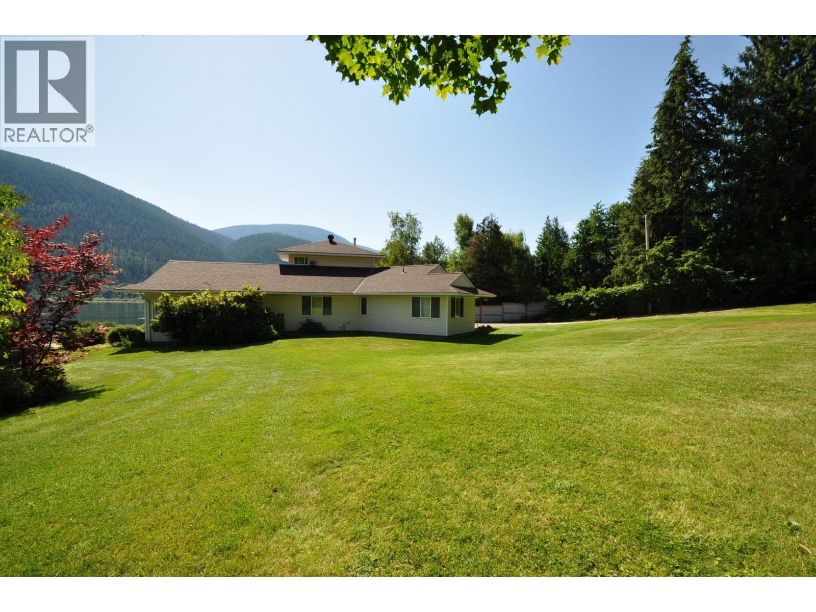 2194 3a Highway, Nelson, British Columbia  V1L 6K5 - Photo 7 - 10371813