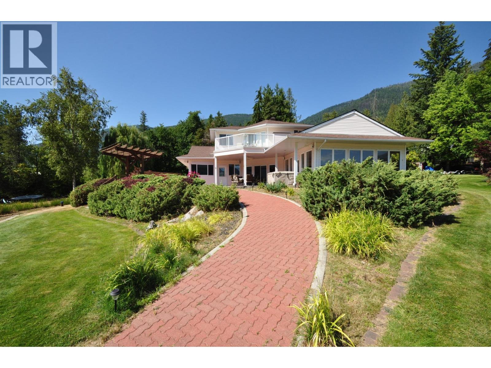 2194 3a Highway, Nelson, British Columbia  V1L 6K5 - Photo 10 - 10371813
