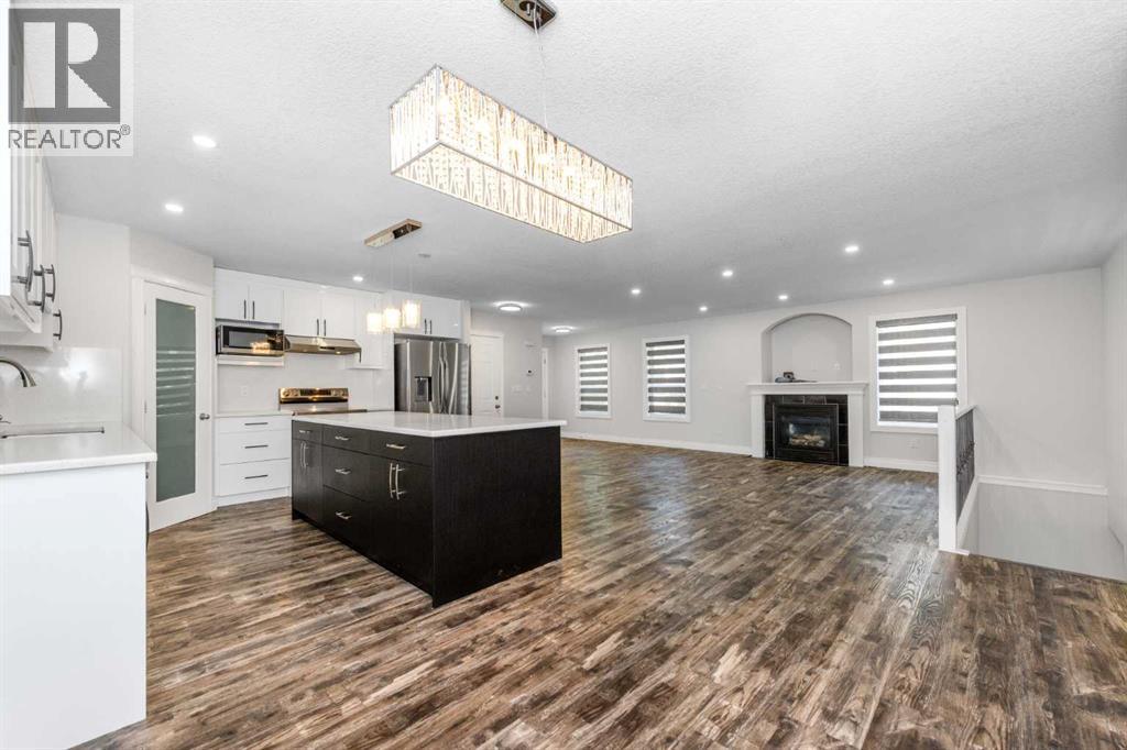192 Cove Rise Rise, Chestermere, Alberta  T1X 1S7 - Photo 11 - A2333000