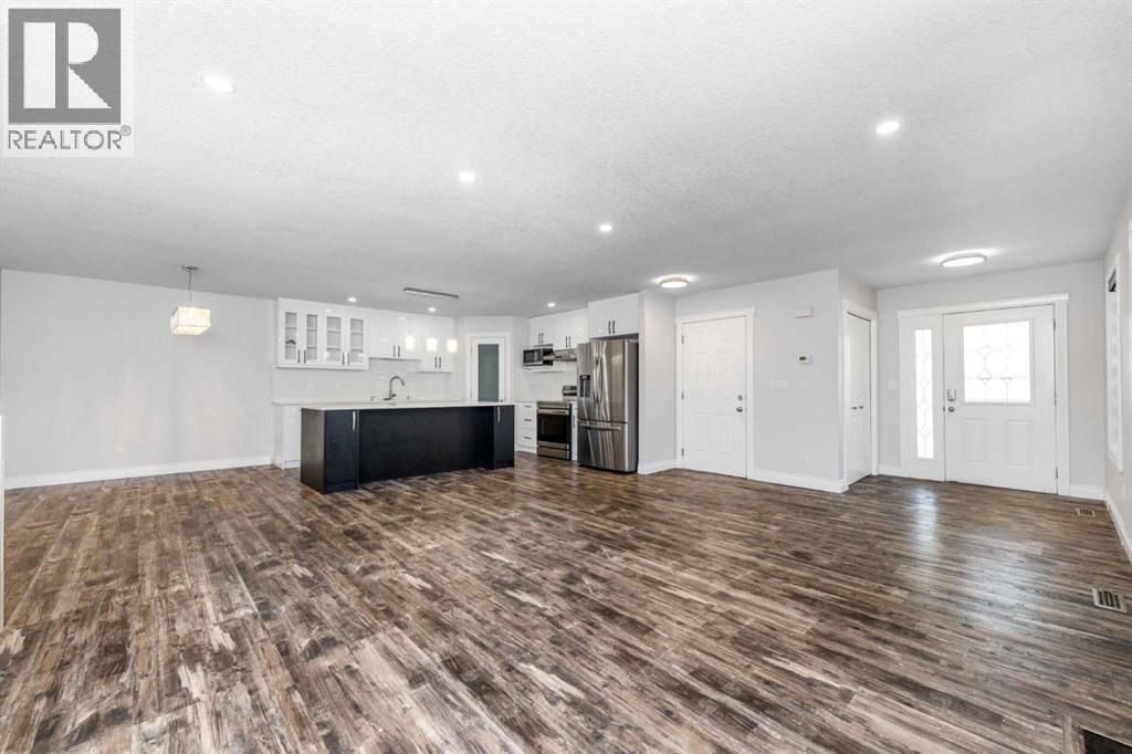 192 Cove Rise Rise, Chestermere, Alberta  T1X 1S7 - Photo 12 - A2333000
