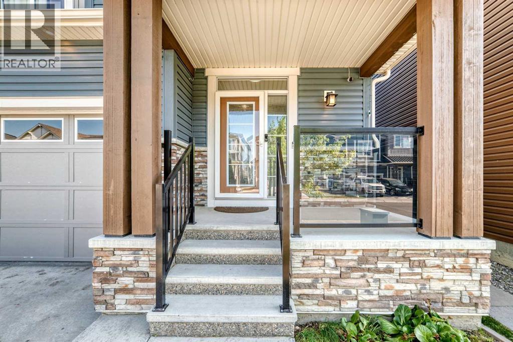 188 Carrington Crescent NW, Calgary, Alberta  T3P 1R1 - Photo 9 - A2333560