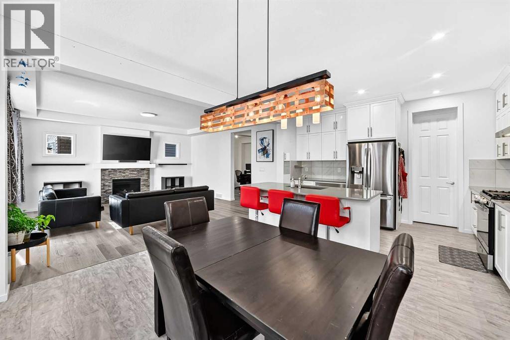 188 Carrington Crescent NW, Calgary, Alberta  T3P 1R1 - Photo 5 - A2333560