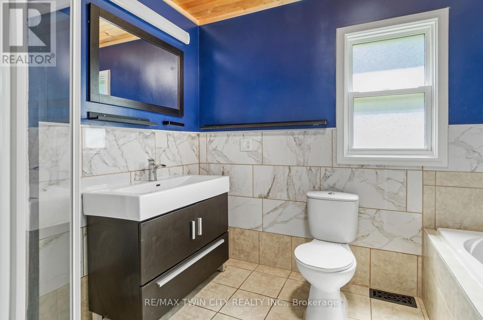 494 Conc 14 Walpole Road, Haldimand, Ontario  N0A 1E0 - Photo 12 - X13640578