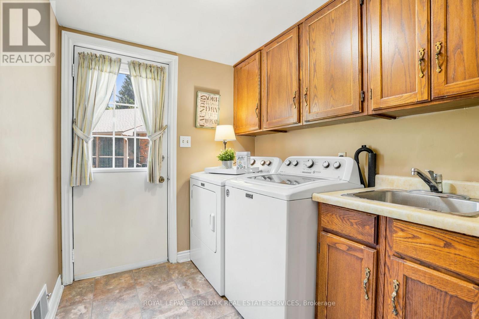 9 Magnolia Court, Pelham, Ontario  L3E 0H5 - Photo 30 - X13163336