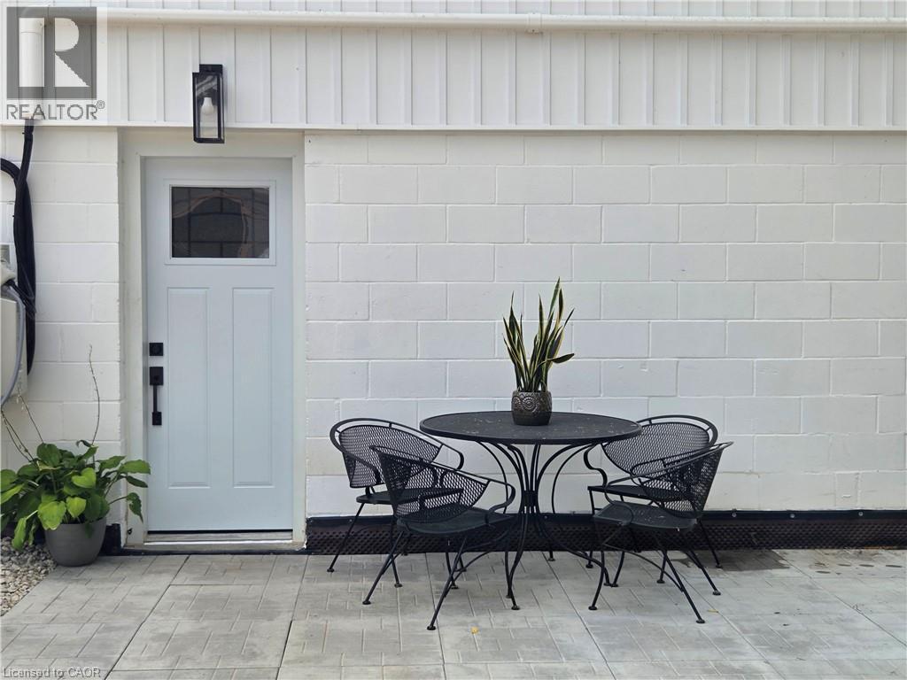 53 Bloomingdale Road N Unit# Lower, Kitchener, Ontario  N2K 1A5 - Photo 3 - 40852742