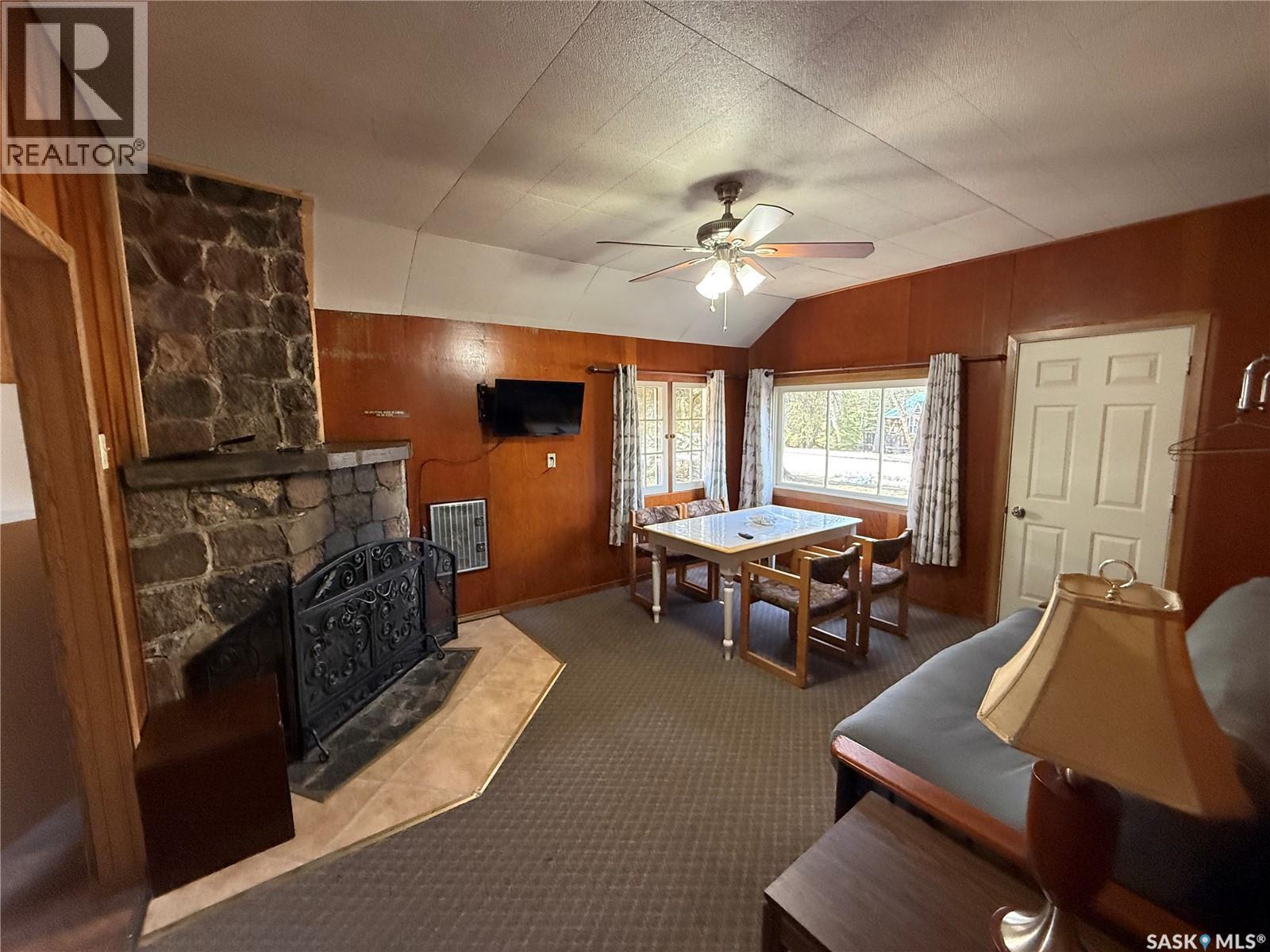 801 Lakeview Drive, Prince Albert National Park, Saskatchewan  S0J 2Y0 - Photo 12 - SK030104