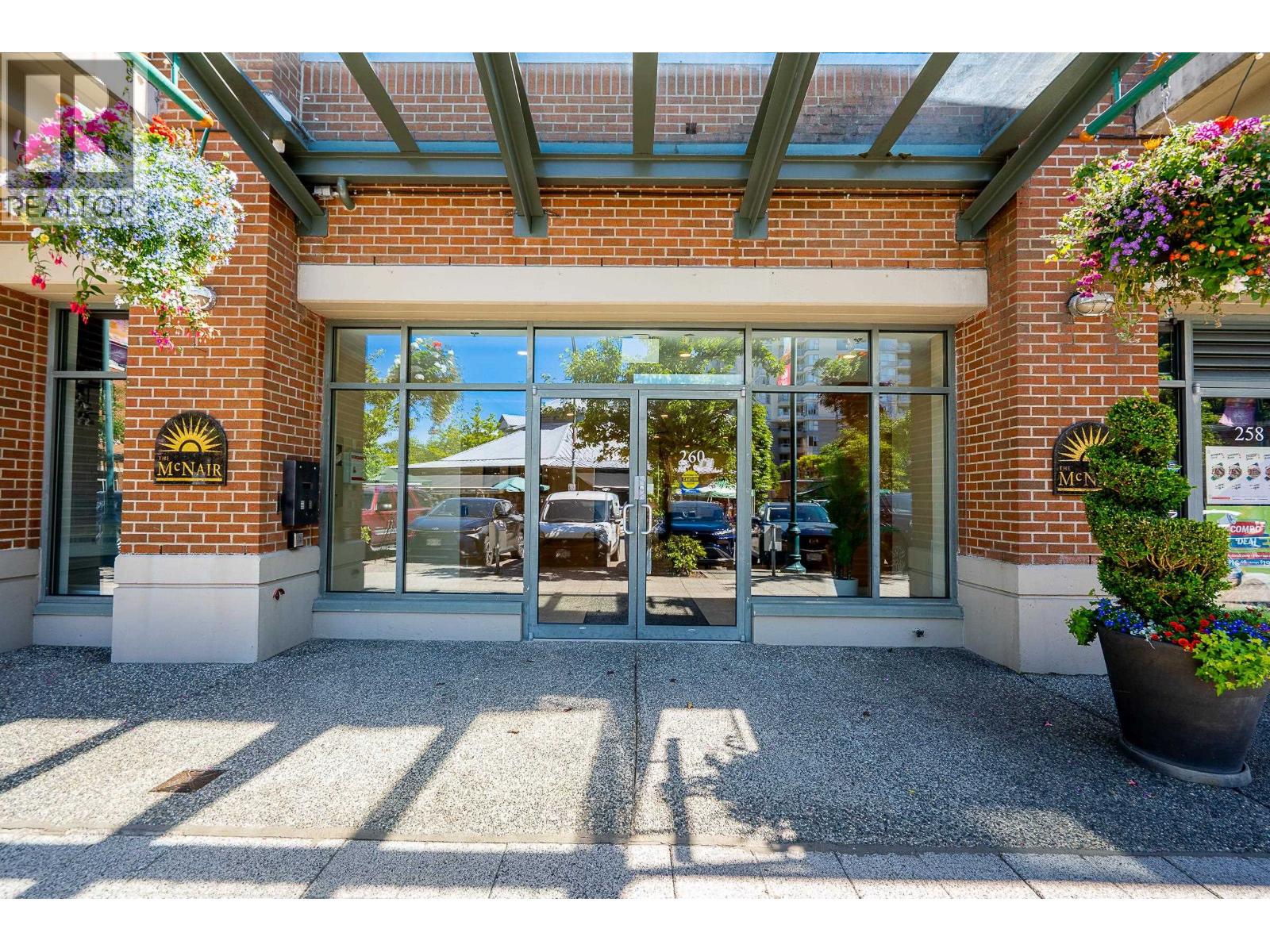 204 260 Newport Drive, Port Moody, British Columbia V3H 5C6 - Photo 2 - R3137121