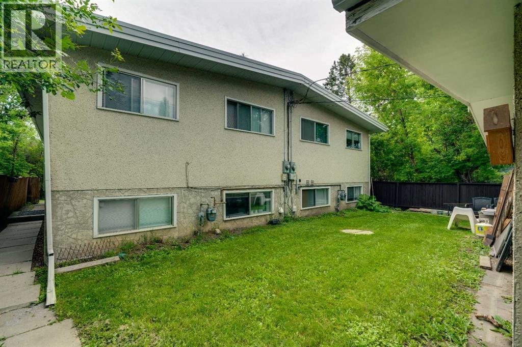 2431 & 2429 26 Street SW, Calgary, Alberta  T3E 2A6 - Photo 4 - A2326037