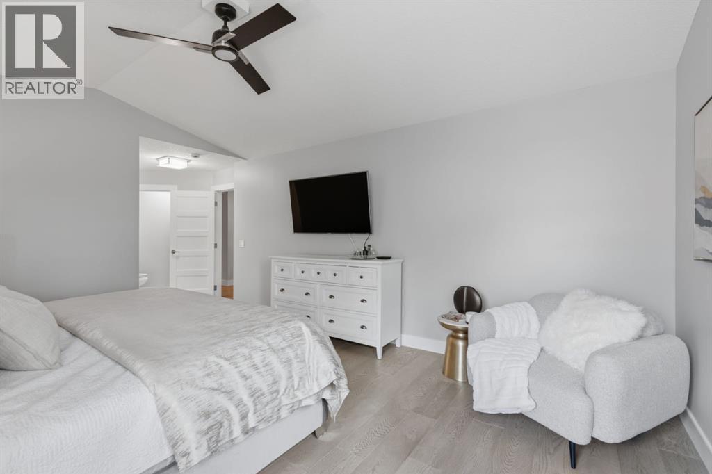 30 Strathcona Road SW, Calgary, Alberta  T3H 1V5 - Photo 25 - A2326353