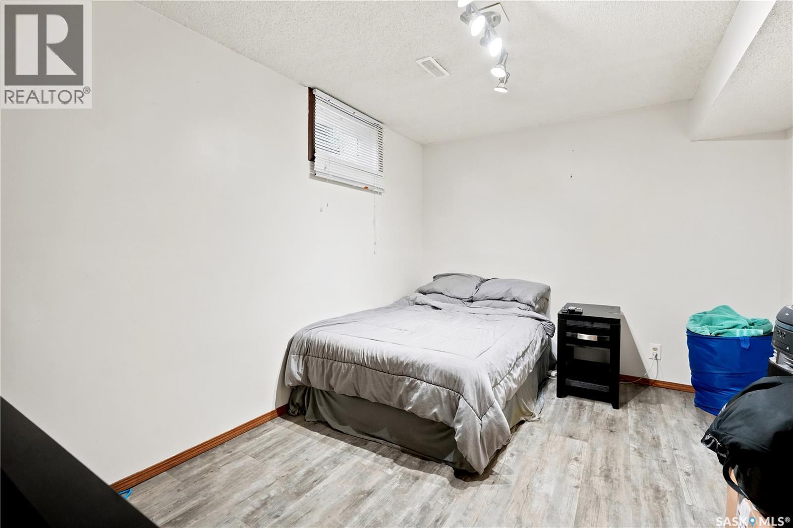 1063 Dorothy Street, Regina, Saskatchewan  S4X 1E8 - Photo 31 - SK044493