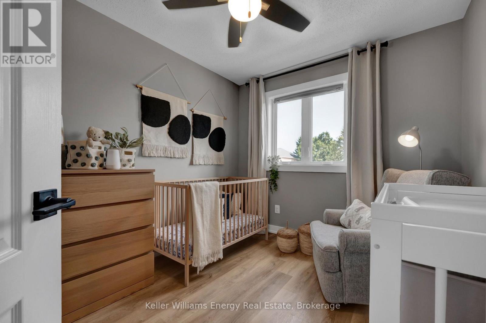 4 Primeau Avenue, Whitby, Ontario L1M 2B7 - Photo 29 - E13601714