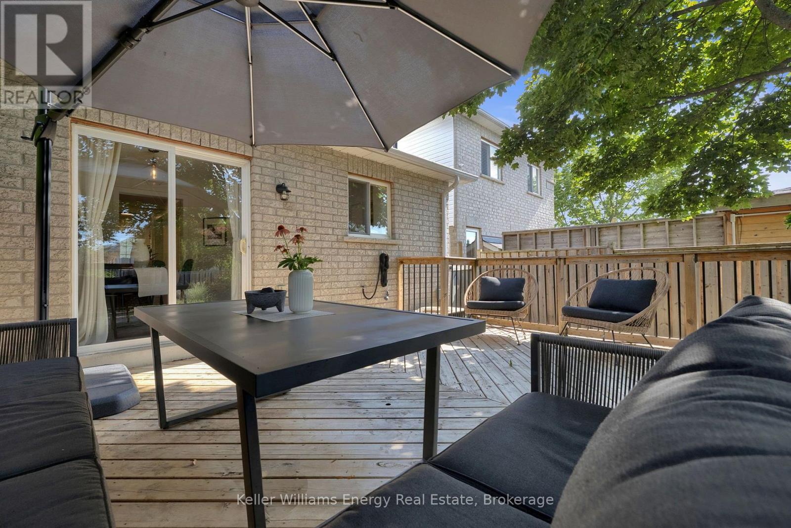 4 Primeau Avenue, Whitby, Ontario L1M 2B7 - Photo 37 - E13601714