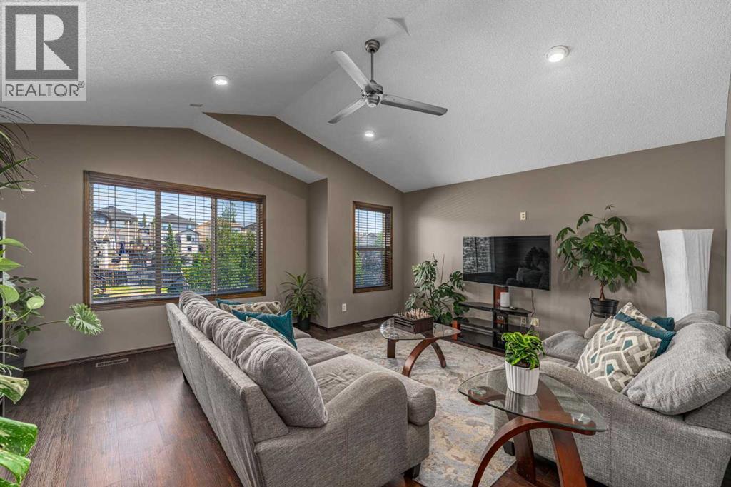 173 Pantego Road NW, Calgary, Alberta  T3K 0B8 - Photo 15 - A2334399