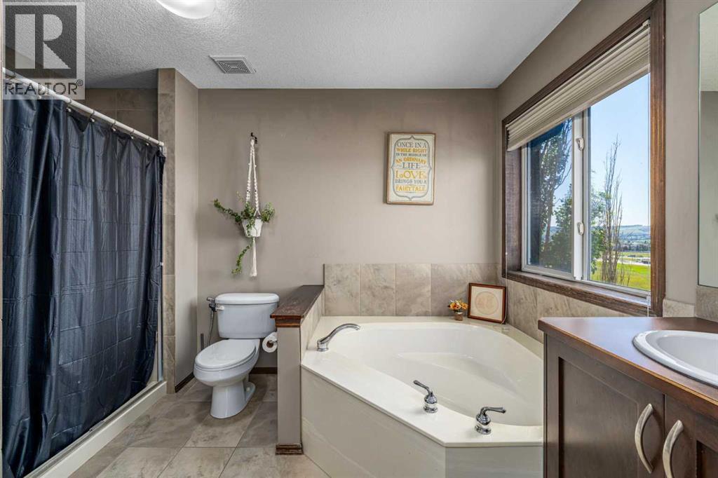 173 Pantego Road NW, Calgary, Alberta  T3K 0B8 - Photo 20 - A2334399