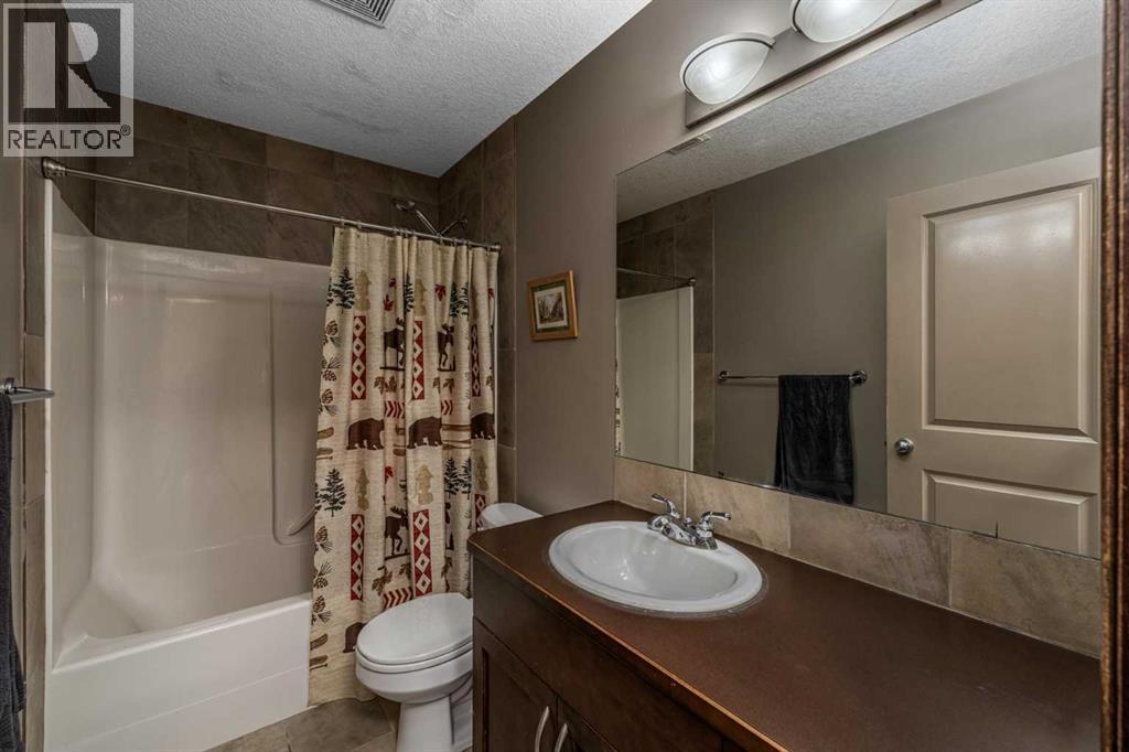 173 Pantego Road NW, Calgary, Alberta  T3K 0B8 - Photo 25 - A2334399