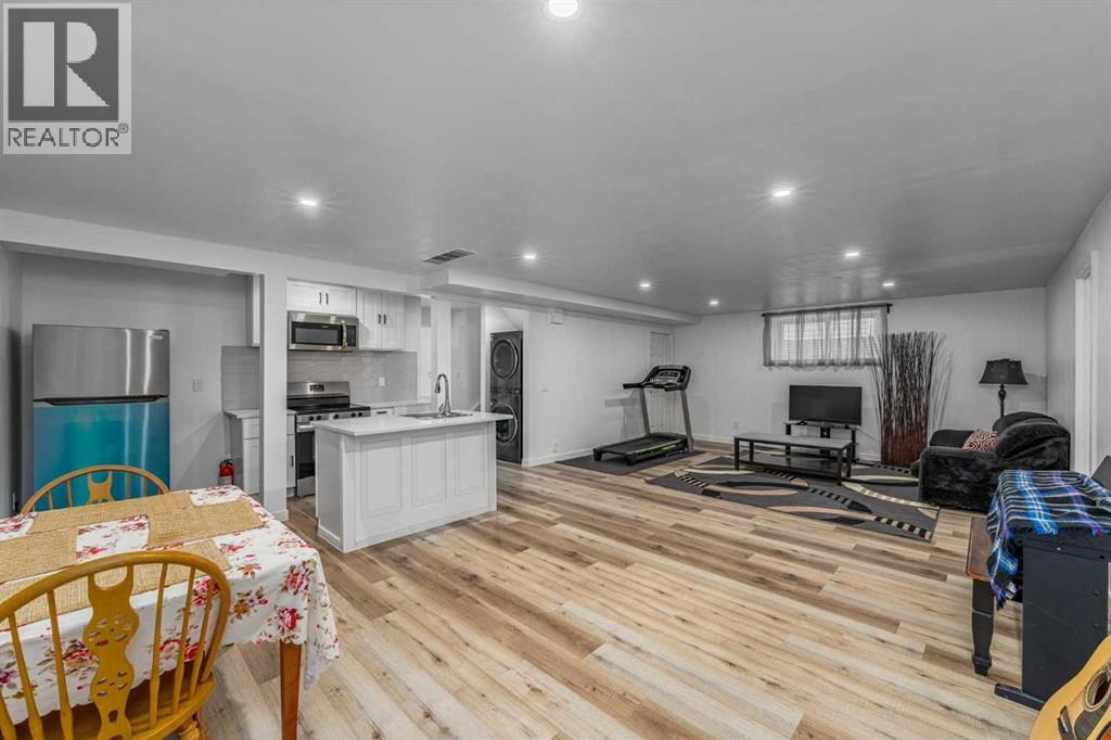 173 Pantego Road NW, Calgary, Alberta  T3K 0B8 - Photo 29 - A2334399