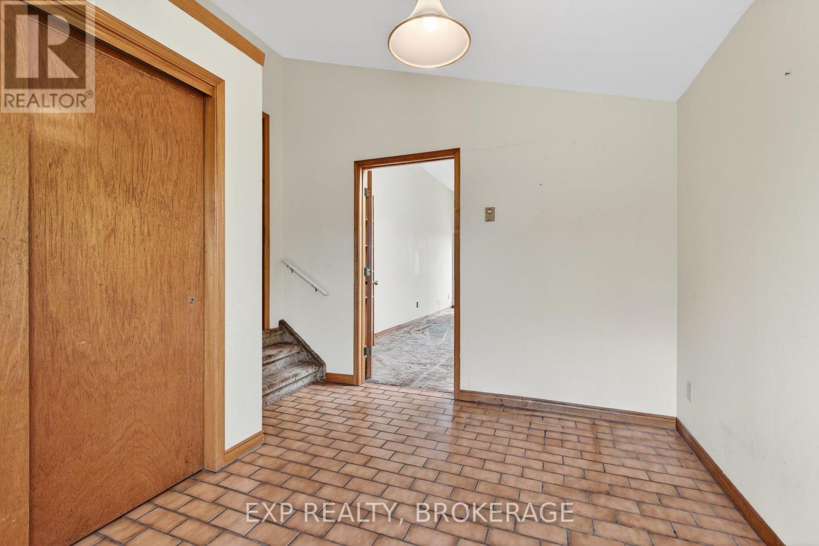 11 Carruthers Avenue, Kingston, Ontario  K7L 1L9 - Photo 13 - X13467210