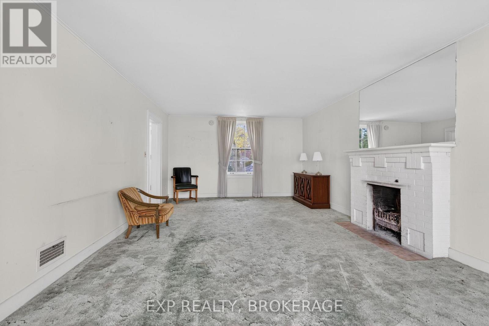 11 Carruthers Avenue, Kingston, Ontario  K7L 1L9 - Photo 6 - X13467210
