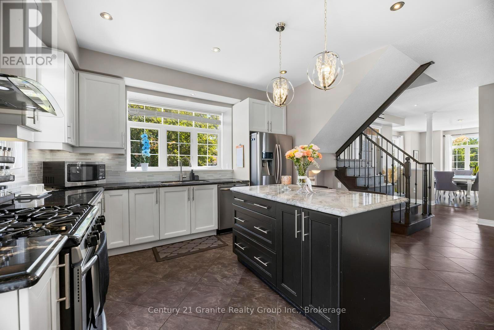 94 Hockley Avenue, Clarington, Ontario  L1C 0G5 - Photo 13 - E13640796