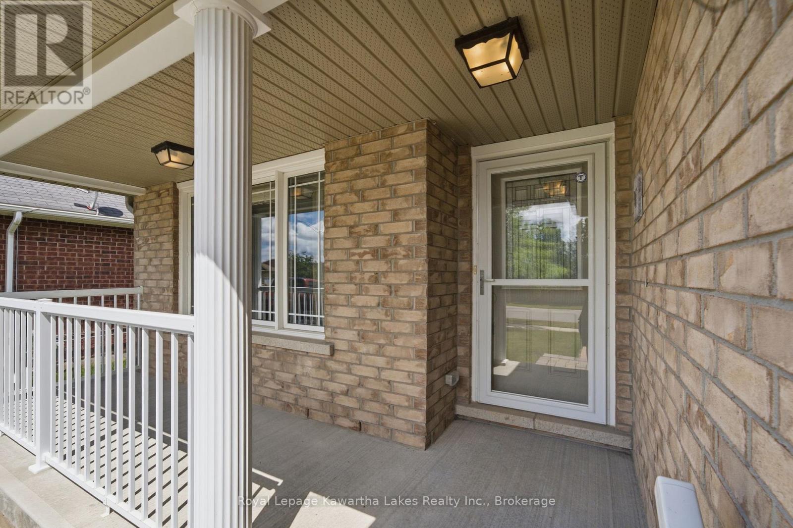 32 Gee Crescent, Kawartha Lakes, Ontario  K9V 6G4 - Photo 4 - X13640682