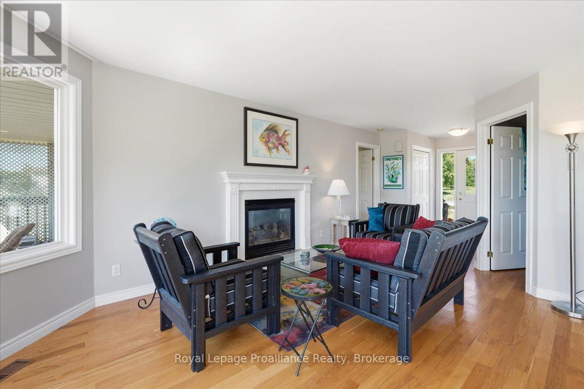 95 Dave Drive, Quinte West, Ontario  K0K 2C0 - Photo 4 - X13640684