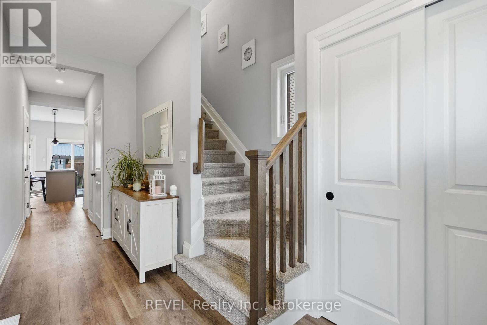 11 Lymburner Street, Pelham, Ontario  L0S 1E6 - Photo 3 - X13634130