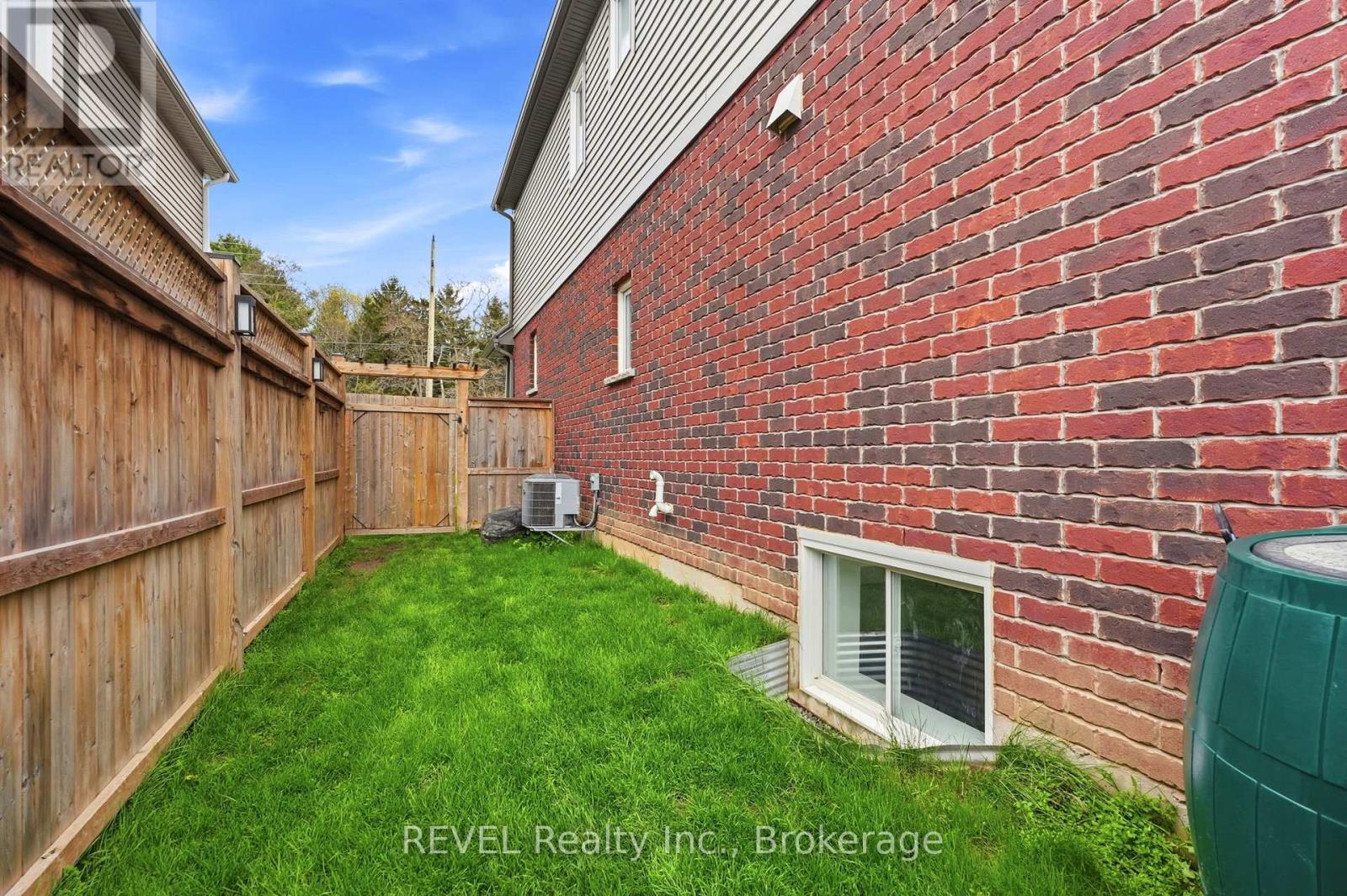 11 Lymburner Street, Pelham, Ontario  L0S 1E6 - Photo 40 - X13634130