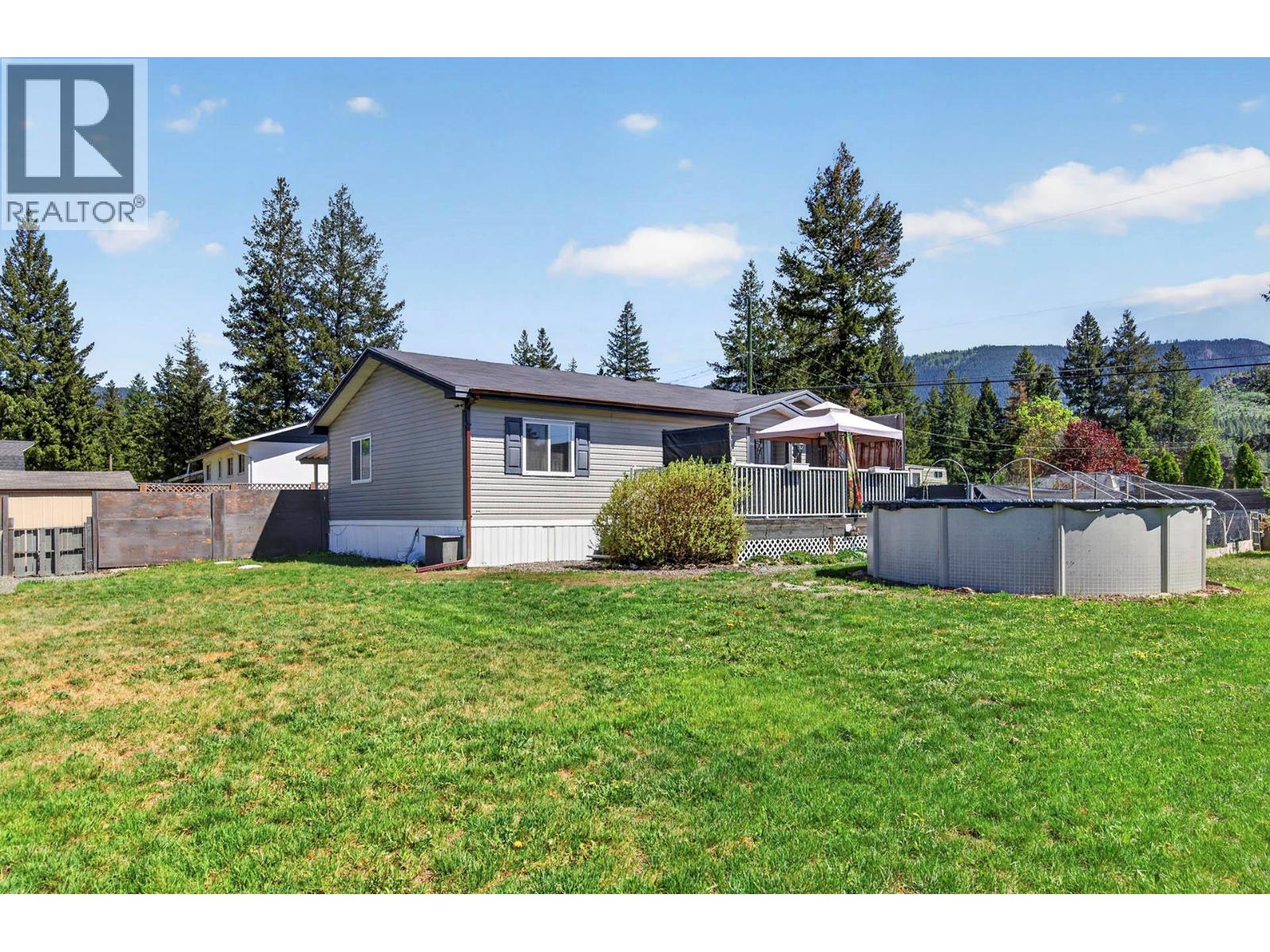 633 Barriere Lakes Road, Barriere, British Columbia  V0E 1E1 - Photo 27 - 10370640