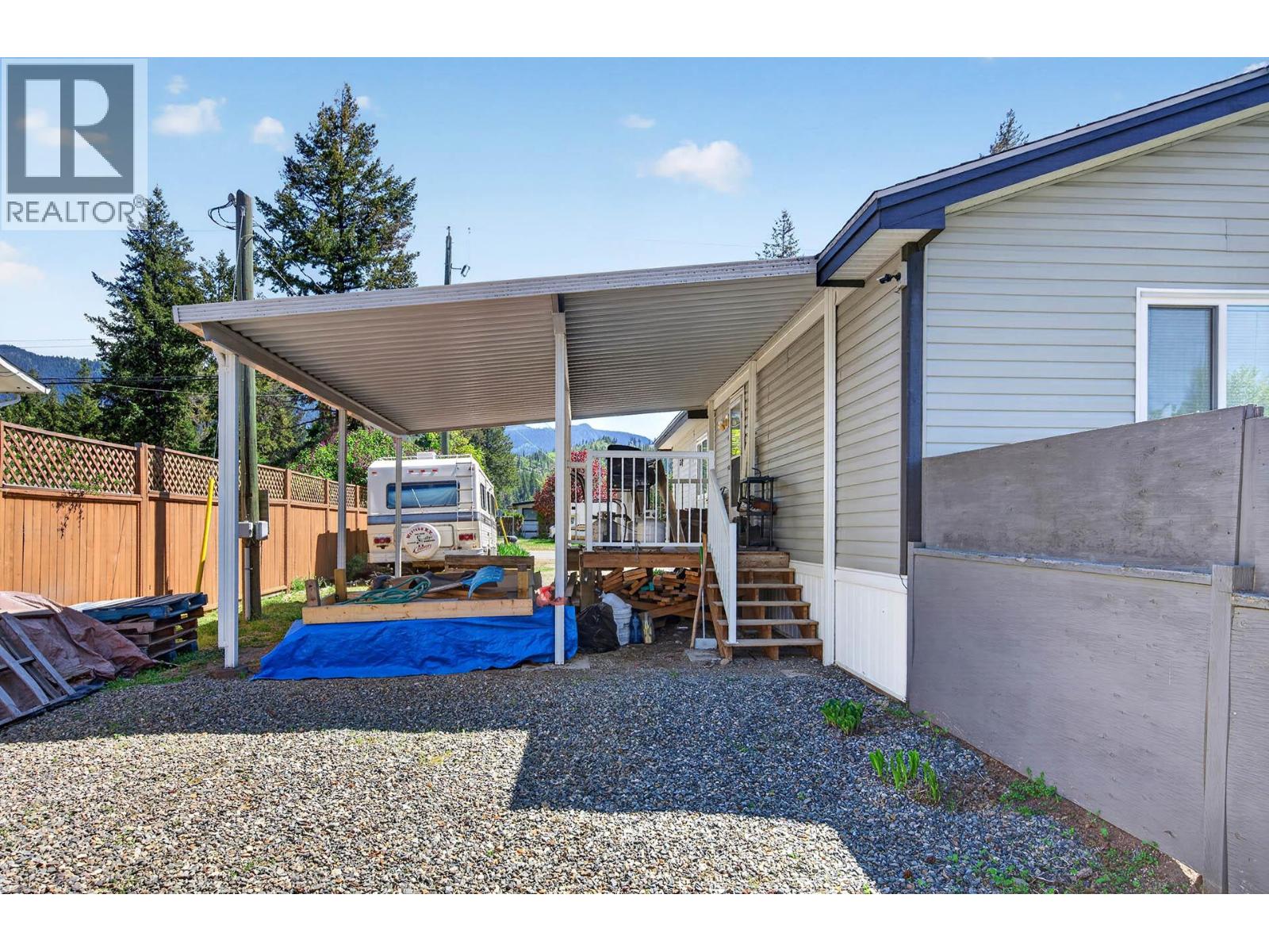 633 Barriere Lakes Road, Barriere, British Columbia  V0E 1E1 - Photo 32 - 10370640