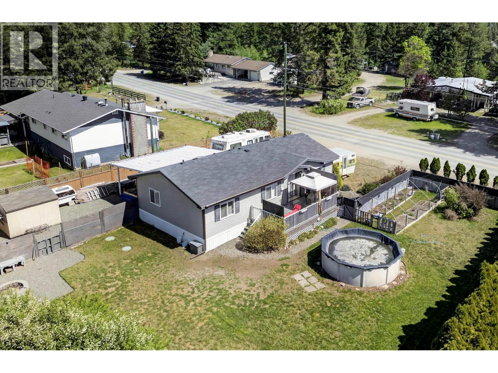 633 Barriere Lakes Road, Barriere, British Columbia  V0E 1E1 - Photo 2 - 10370640