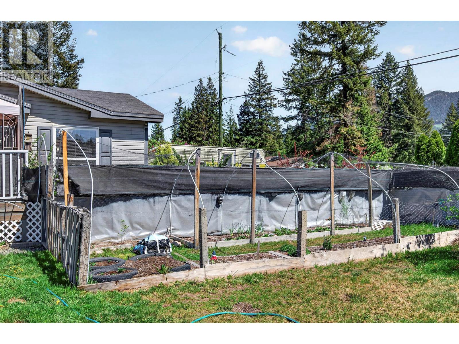 633 Barriere Lakes Road, Barriere, British Columbia  V0E 1E1 - Photo 31 - 10370640