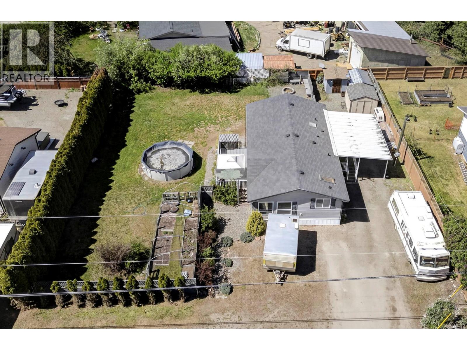 633 Barriere Lakes Road, Barriere, British Columbia