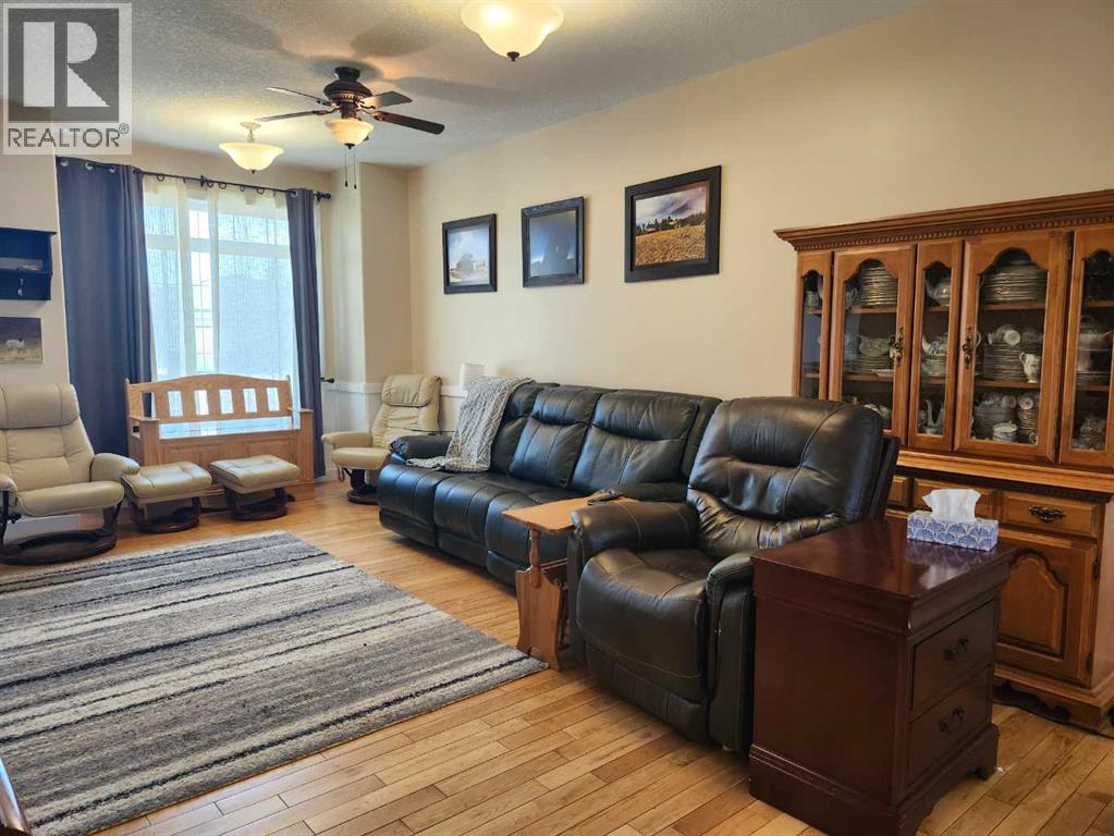 628 Bankview Drive, Drumheller, Alberta  T0J 0Y6 - Photo 4 - A2328870