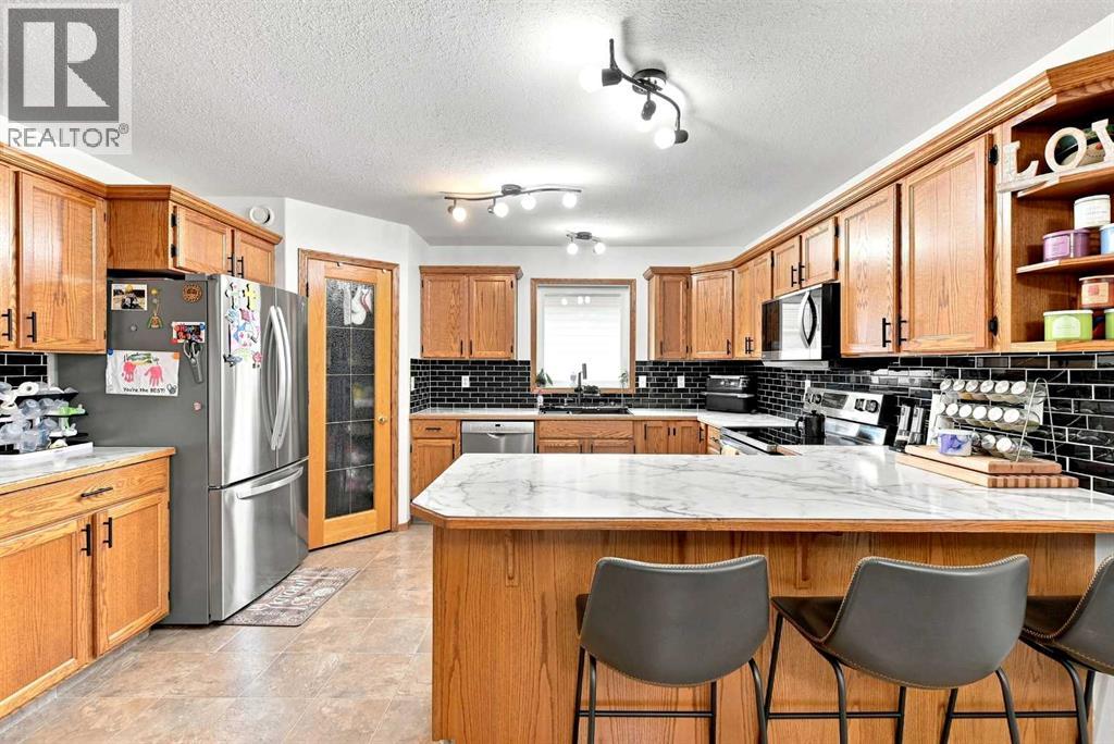 118 Oak Drive, Red Deer, Alberta  T4P 0C8 - Photo 8 - A2332505
