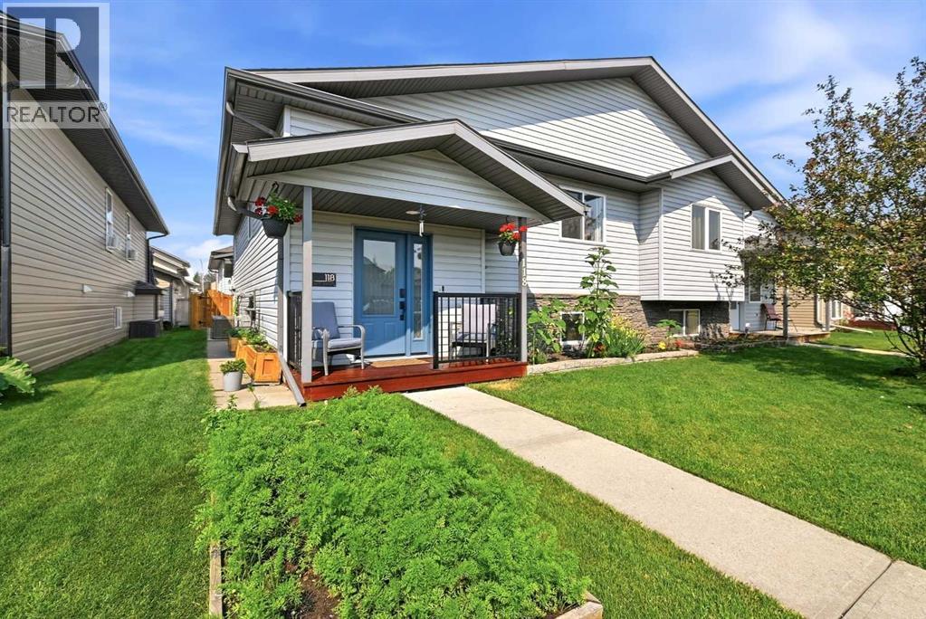 118 Oak Drive, Red Deer, Alberta  T4P 0C8 - Photo 2 - A2332505