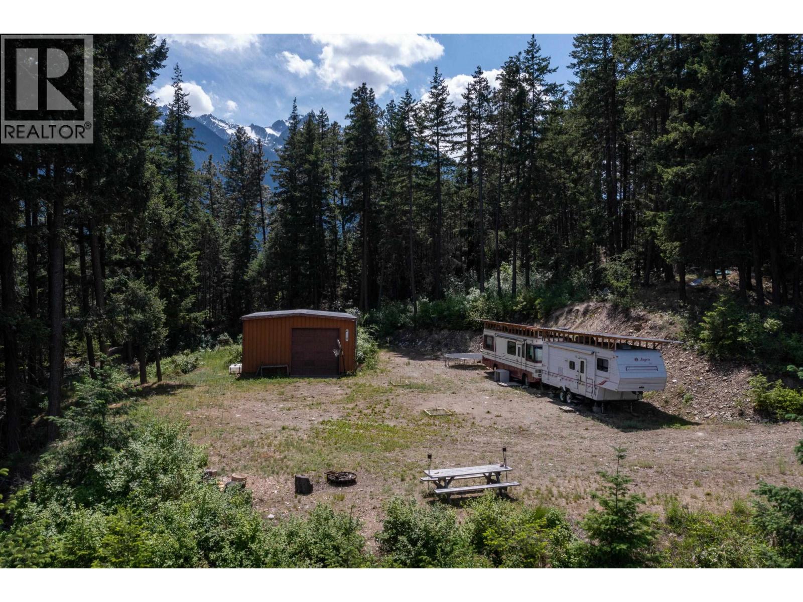9840 Anderson Place, Pemberton, British Columbia V0N 1L0 - Photo 4 - R3122062