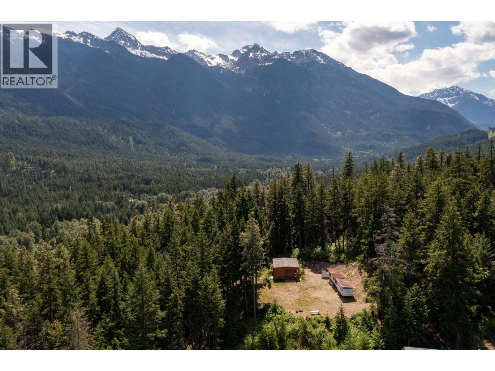 9840 Anderson Place, Pemberton, British Columbia V0N 1L0 - Photo 7 - R3122062