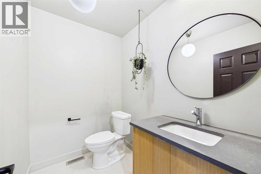 416 Thornhill Place Nw, Calgary, Alberta  T2K 2S5 - Photo 21 - A2328333