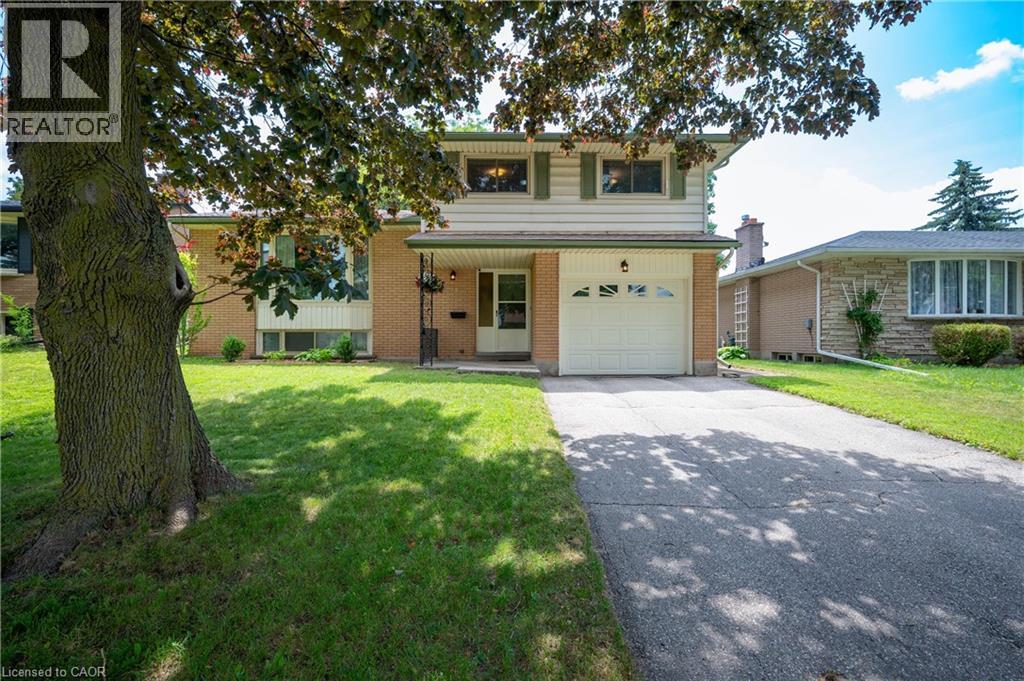 99 LORRAINE Avenue, Kitchener, Ontario