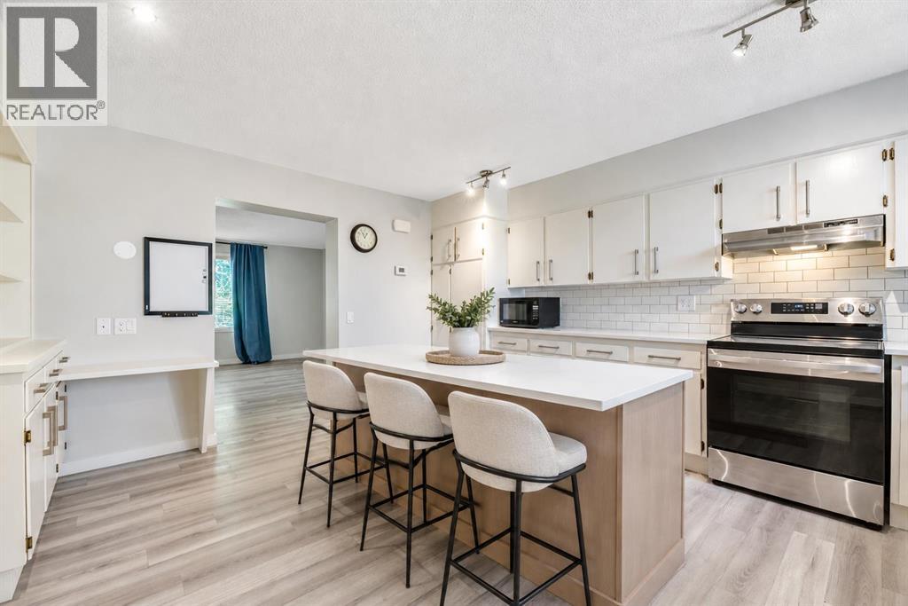 62, 630 Sabrina Road SW, Calgary, Alberta  T2W 2N7 - Photo 6 - A2329756